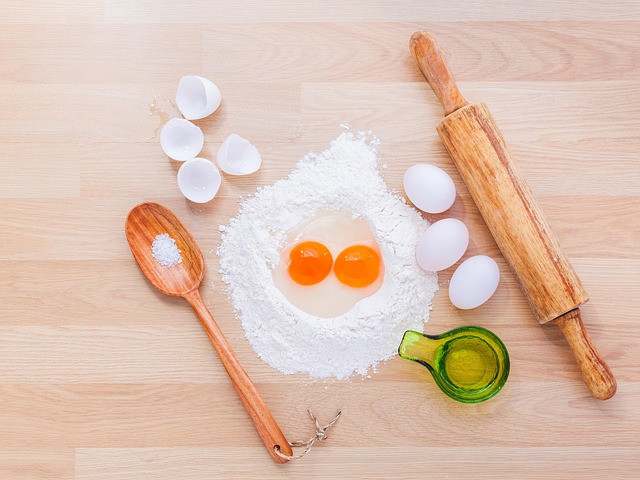Scale Baking Recipes Accurately: A Practical Baking Calculator Guide for Large Batches
