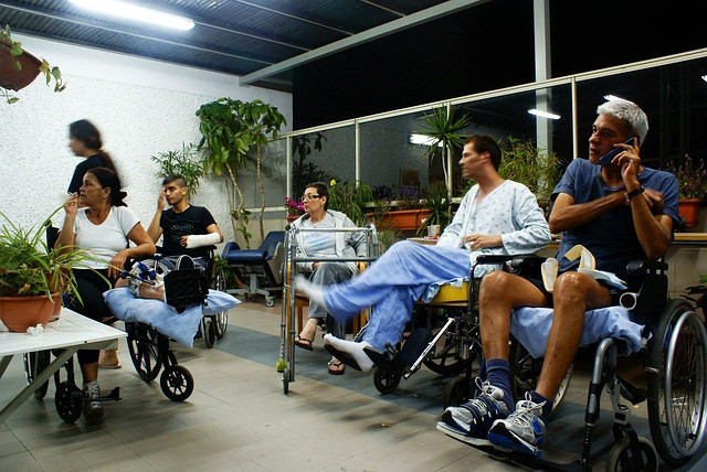 How to Use a Wheelchair Accessibility Finder: Practical Guide for Disabled Travelers
