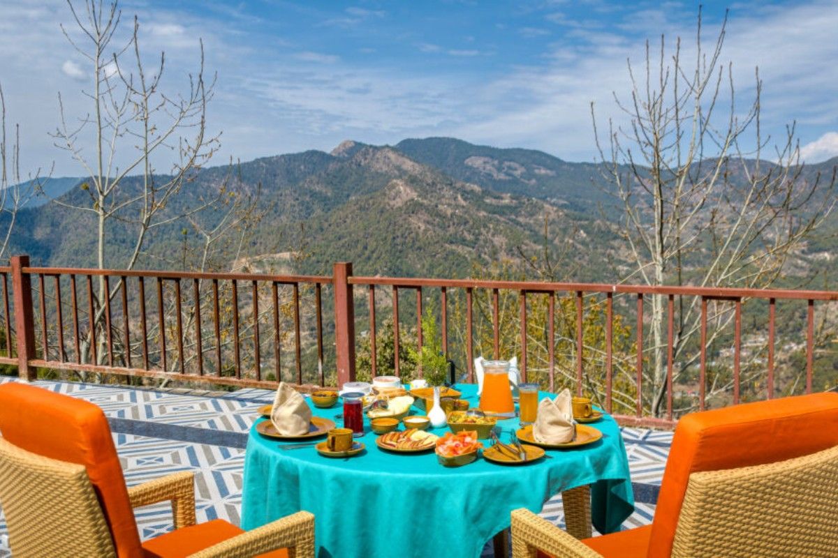 Luxury Resort in Mukteshwar: Experience Comfort, Nature, and Himalayan Elegance