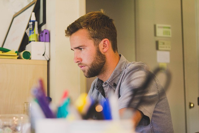 Personal Branding for Freelancers: Build Expertise That Attracts Clients