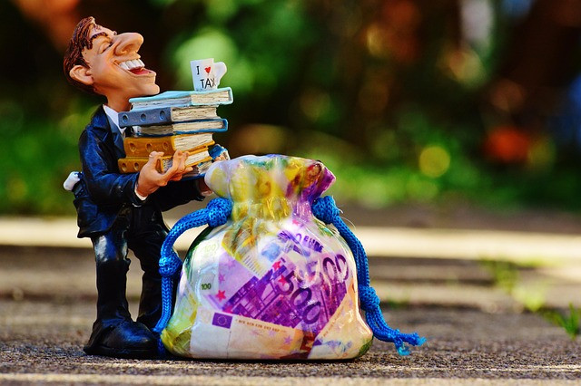 How to Choose and Implement an Ecommerce Returns Management Tool for Automated Returns