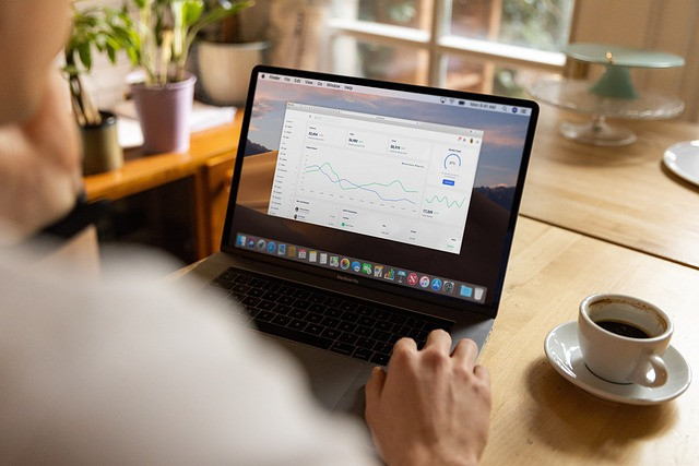 Remote Work Explained: Complete Guide to the Work-from-Home Model